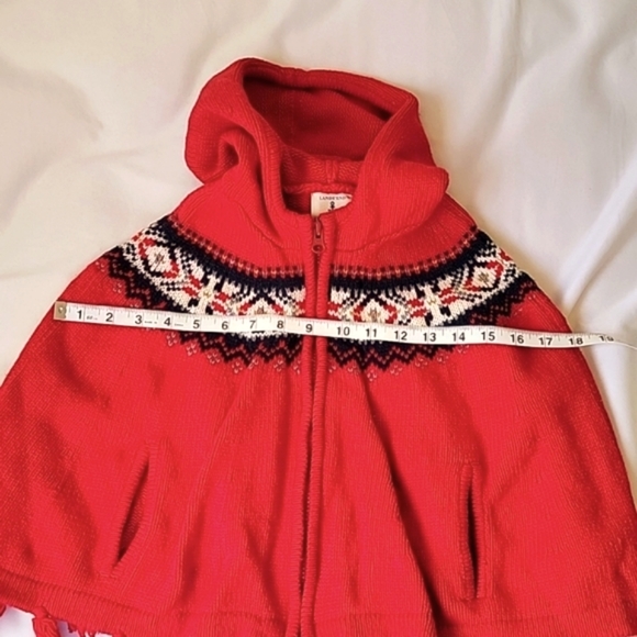 EUC LANDS' END Wool Hooded Poncho Cape Fair Isle Cozy Sweater Red - Picture 3 of 4